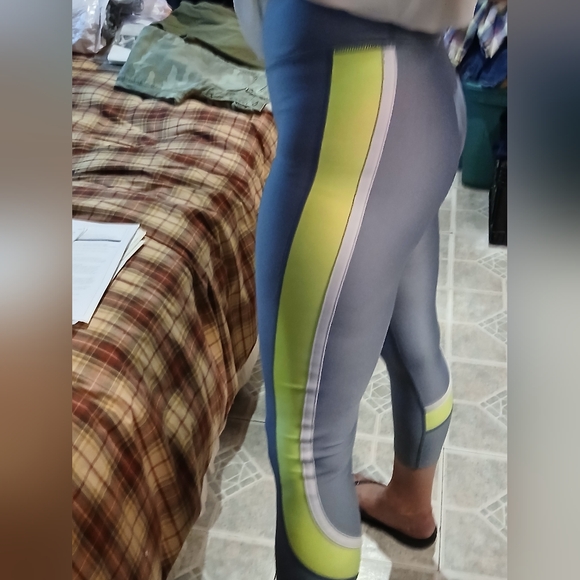 🎈Under Armour🎈BUY 1 GET 1 FREE-ALL LISTINGS🎈Heatgear Compression Leggings M - Picture 6 of 13